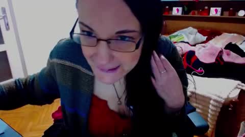 LadyLHoty online show from April 3, 8:40 pm