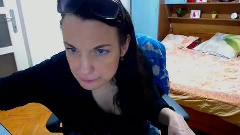 Snapshot of ladylhoty chatting on June 29, 12:28 am LadyLHoty online show from June 29, 12:28 am