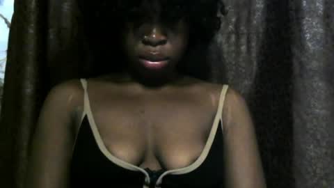 sexylila online show from May 22, 11:49 am