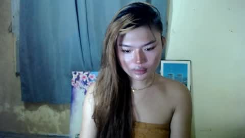 Snapshot of ladyofyou_dreamxoxo chatting on July 15, 10:04 pm LILY online show from July 15, 10:04 pm