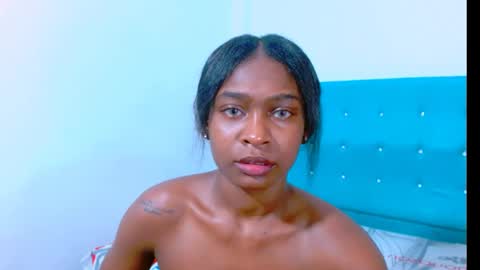 Snapshot of ladypussy69779756 chatting on January 25, 11:11 pm laura online show from January 25, 11:11 pm