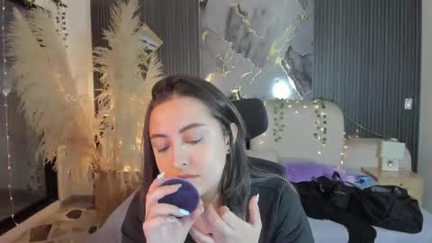 Lady  online show from February 23, 3:48 am