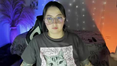 Lady  online show from May 2, 5:56 am