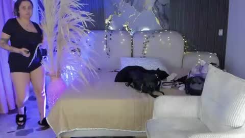 Lady  online show from July 11, 3:31 am