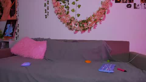 Snapshot of ladytrep chatting on June 11, 12:32 am LadyTrep online show from June 11, 12:32 am