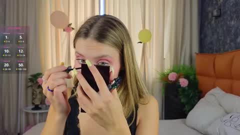 Snapshot of lafeti chatting on October 3, 7:16 am Lilia online show from October 3, 7:16 am