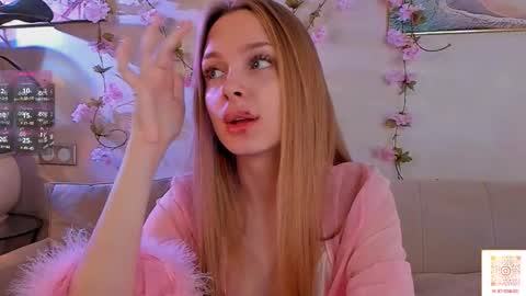 Snapshot of lafeti chatting on November 5, 7:30 am Lilia online show from November 5, 7:30 am