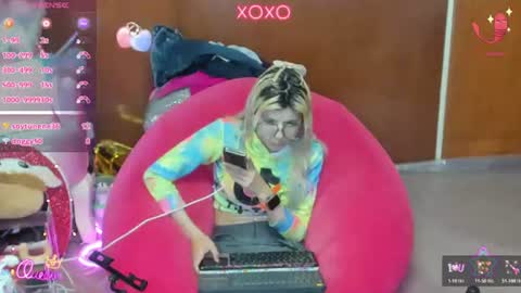 Skinnygirl online show from July 30, 1:59 am