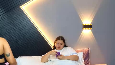    online show from February 25, 10:52 pm