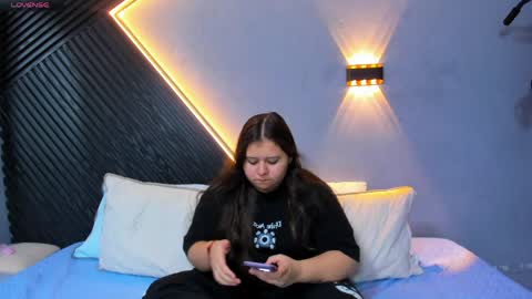    online show from May 26, 11:34 pm