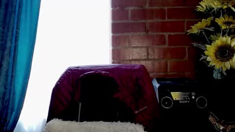 laia_hadid online show from February 12, 3:18 pm