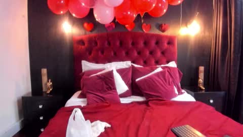 Laia  online show from February 19, 12:01 pm