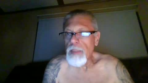 laidbackluxury online show from June 13, 7:50 am