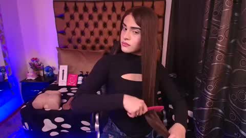 Camila online show from April 28, 8:36 pm
