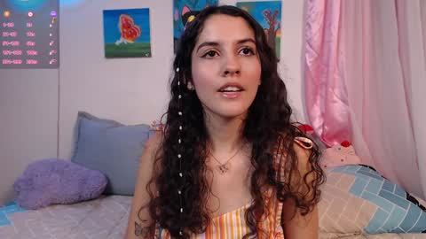 Snapshot of lailypink chatting on December 3, 12:57 am samanta online show from December 3, 12:57 am