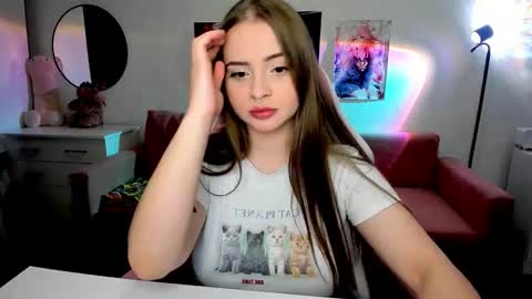 Snapshot of lain__ chatting on October 3, 10:40 pm Kira online show from October 3, 10:40 pm