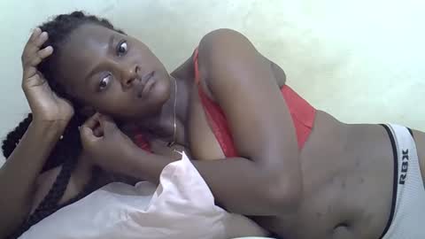 Snapshot of lajoy_ chatting on November 12, 1:17 am joy online show from November 12, 1:17 am