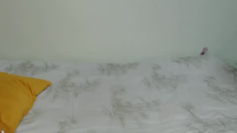 Snapshot of lakeeza chatting on February 12, 11:51 pm ANNIE online show from February 12, 11:51 pm