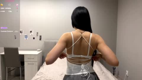 Emily online show from December 5, 6:00 am