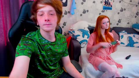 Snapshot of laksmrrr chatting on February 7, 11:45 am Lu Alex online show from February 7, 11:45 am