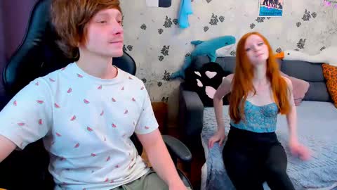 Snapshot of laksmrrr chatting on February 22, 11:02 am Lu Alex online show from February 22, 11:02 am