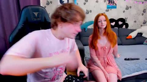 Snapshot of laksmrrr chatting on February 25, 11:19 am Lu Alex online show from February 25, 11:19 am