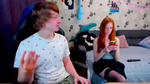 Snapshot of laksmrrr chatting on March 6, 9:25 am Lu Alex online show from March 6, 9:25 am