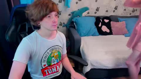 Snapshot of laksmrrr chatting on November 23, 10:04 am Lu Alex online show from November 23, 10:04 am