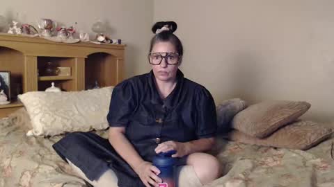 Snapshot of lalaisallbad chatting on October 27, 1:42 am Naomi Rose online show from October 27, 1:42 am