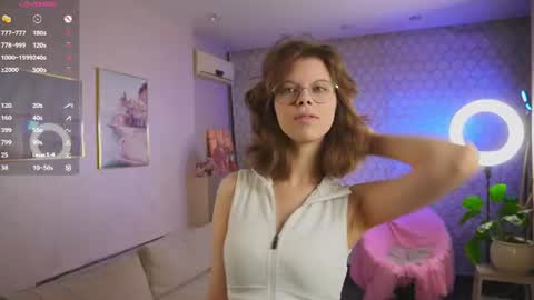 Julia online show from July 17, 8:14 pm
