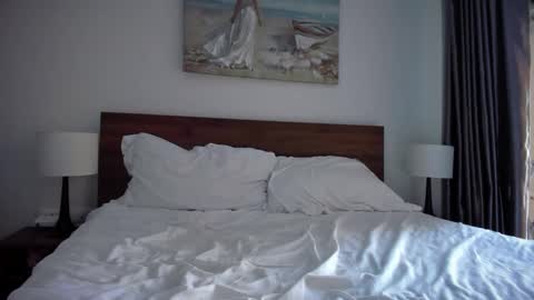 Snapshot of lallie_ chatting on February 26, 3:21 am Lallie  online show from February 26, 3:21 am