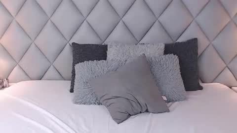 Laly Castro online show from February 6, 8:13 pm