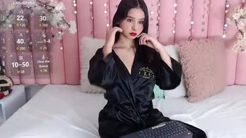 Laly Castro online show from November 7, 2:39 pm