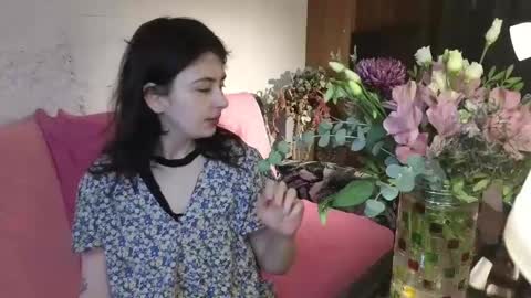 Snapshot of lama111111mama chatting on December 11, 12:44 am I work 5PM to 9 PM EST New York online show from December 11, 12:44 am