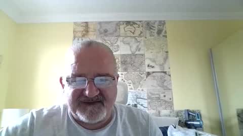 Snapshot of lamabama chatting on October 13, 1:11 pm lamabama online show from October 13, 1:11 pm