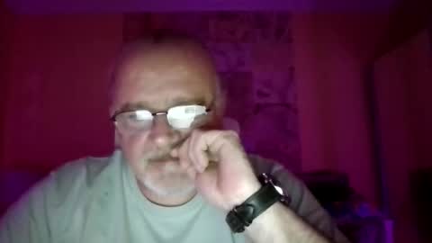 Snapshot of lamabama chatting on November 28, 9:06 pm lamabama online show from November 28, 9:06 pm