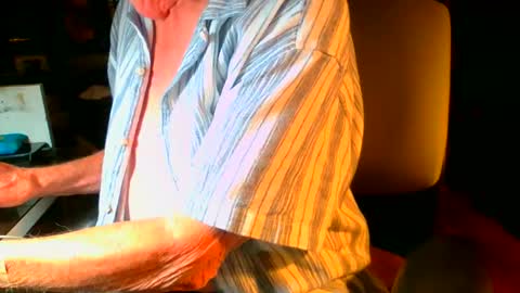 Snapshot of lamarbrazil chatting on December 2, 3:56 am lamarbrazil online show from December 2, 3:56 am