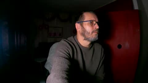 lamilfexhibe online show from January 8, 4:31 pm