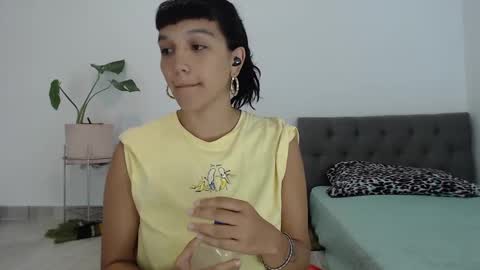 J e n a  All Days  UTC -5 2030  online show from December 13, 2:32 am