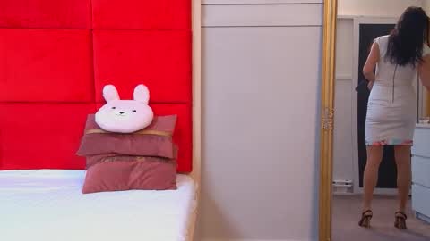 LanaBanner online show from November 10, 6:01 am