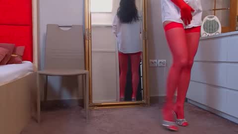 LanaBanner online show from May 5, 4:31 am