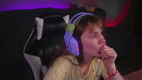 Snapshot of lana_del_kay chatting on September 11, 10:43 pm Kay online show from September 11, 10:43 pm