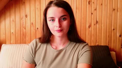 lana_gl online show from April 5, 6:21 am