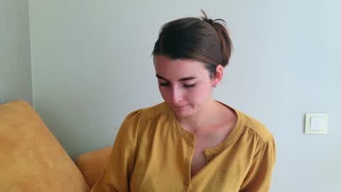 lana_gl online show from July 24, 7:28 am