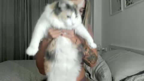 Snapshot of lana_inked chatting on October 4, 8:18 pm Lana online show from October 4, 8:18 pm