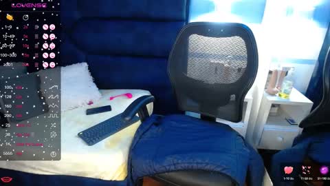 Angel  IG  online show from February 11, 12:17 am