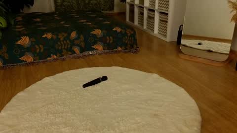 Snapshot of lana_sky chatting on December 27, 2:01 pm Lana online show from December 27, 2:01 pm