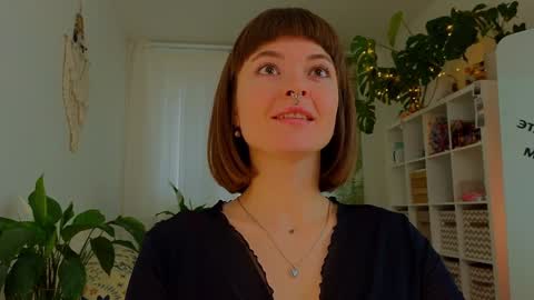 Snapshot of lana_sky chatting on February 26, 8:26 am Lana online show from February 26, 8:26 am