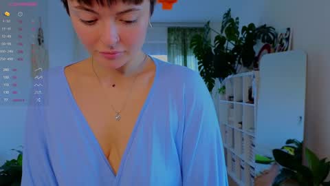 Snapshot of lana_sky chatting on October 18, 1:23 pm Lana online show from October 18, 1:23 pm