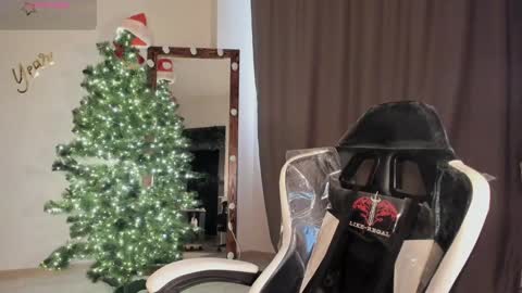 Snapshot of lana_younes chatting on January 24, 10:53 am Lana online show from January 24, 10:53 am